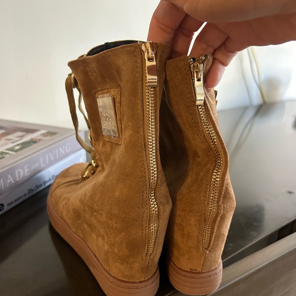 Stylish Beige Wedge Sneakers - Picture 7 of 7